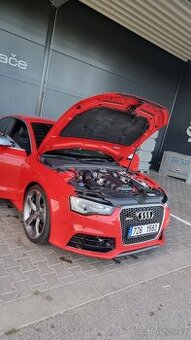 Prodam/Vymenim Rs5 r.v.2015 331kw najeto 125tis servisovana - 4