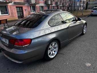 BMW E92 320i - 4