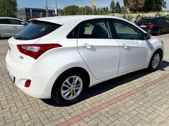 Hyundai i30 1.4 - 1.majitel, původ ČR, vyhřívaný volant - 4