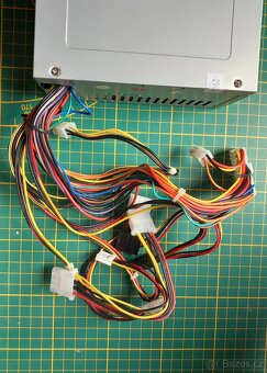 Zdroj Trust 370W - 4