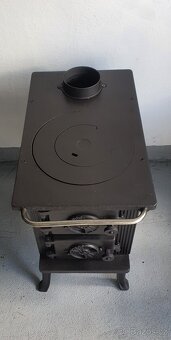 Litinová kamna Jotul F 440 černý lak - 4