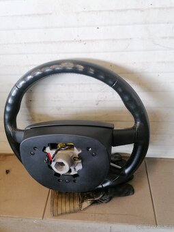 Ford C-Max volant - 4