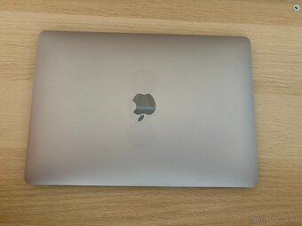 Apple Macbook Pro 13" 2020, M1 8-core, 16GB/512GB - 4