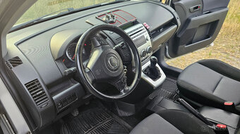 Mazda 5 - 4