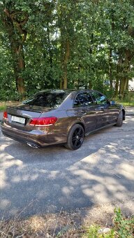 MERCEDES W212 FACELIFT AMG - 4