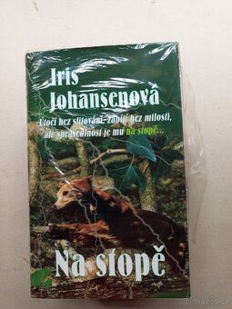 3 knihy v balíčku – Johansenová, Brown, Crais - 4