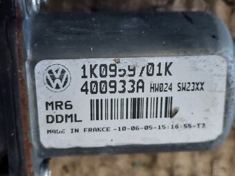 motorek stahování okna 1K0 959 793G - 4