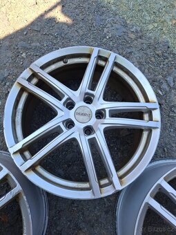 Alu Dezent 5x112 8Jx19 ET44 - 4