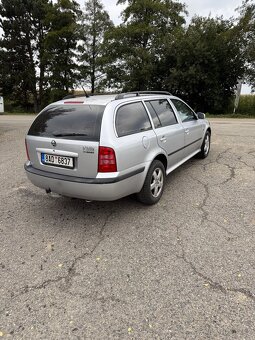 Škoda Octavia 1.6 mpi tour - 4