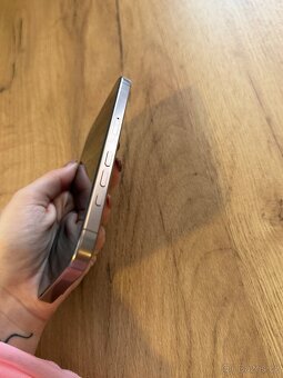 iPhone 16 Pro 128GB Desert Titanium - 4