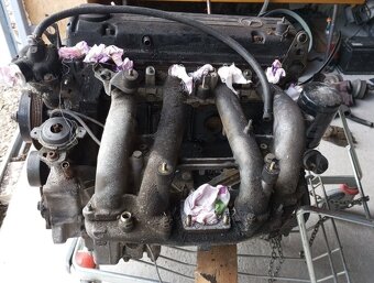 Motor Mercedes Benz W201 190E, W124 2.0 L, 90 kW - 4