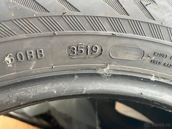 Zimní pneu 215/65 R16  DOT 3519 - 4