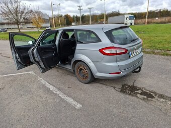 FordMondeoCombi2011 - 4