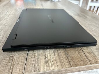 Lenovo Legion Pro 5 (255HX, RTX 5060, OLED) - 4