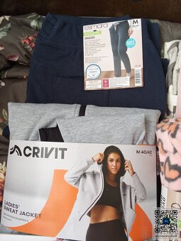 Dámské oblečení (M) - 4