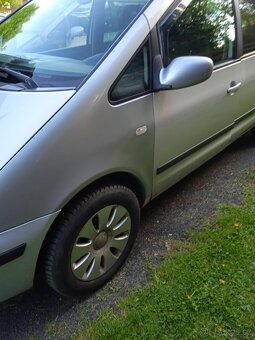 Ford Galaxy - 4