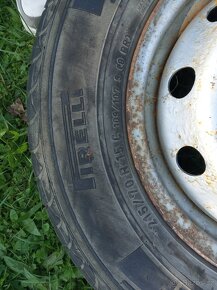 Prodám rezervu 215/70R15C - 4