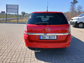 Opel Astra H 1,9 CDTi - 4