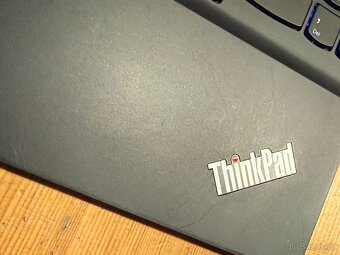Lenovo ThinkPad E15 G4 15,6" IPS FHD i5 16G 512G MX550 DPH - 4