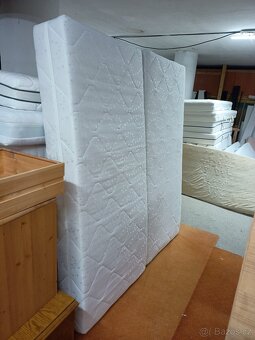 Prodám 2 x hezké matrace 90 x 200 x 24 cm - 4