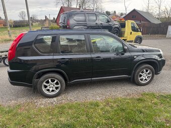 Prodám Nissan X-Trail 4x4 2,0 nafta 110 KW rv 2010 - 4