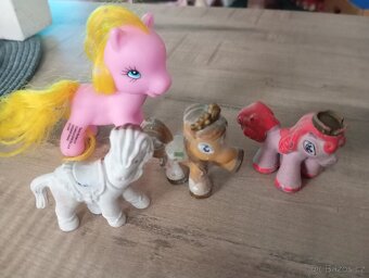 Koníčci a jiné figurky - 4