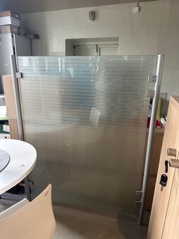 prodám skleněný paraván - 4