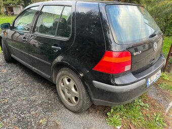 Prodám VW Golf IV, na náhradní díly - 4