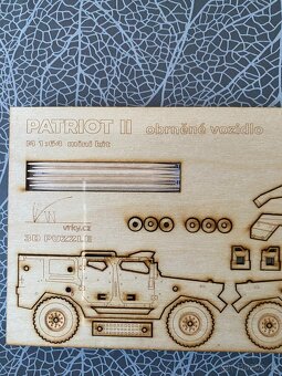 Nový model k sestavení - vojenské obrněné vozidlo Patriot II - 4