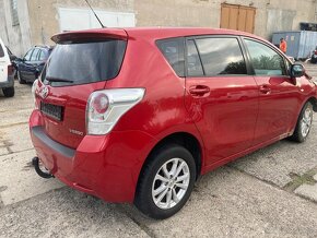 Toyota Verso panoramatická střecha 2.0 D4D 93 kW - 4