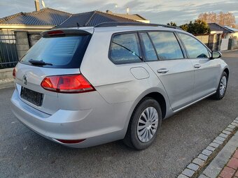 VOLKSWAGEN GOLF 1.6 TDI SERVISKA, DPH, NAVI, MOC HEZKÝ - 4