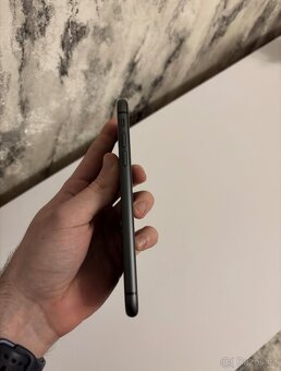 IPHONE 11 BLACK 64GB - BATERIE 98% - 4