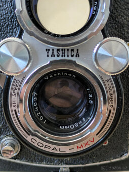 Yashica D vzácný model + přísušenství - 4