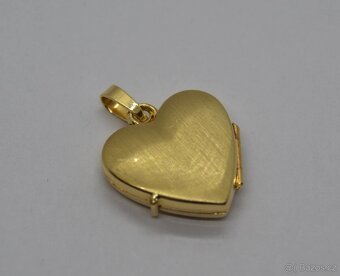 Zlatý přívěsek - 4