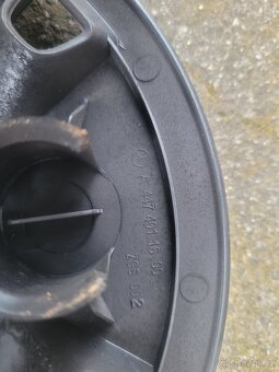 Prodám kryty kol ( poklice , pokličky ) MB Vito - 4