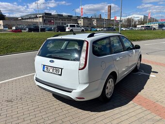 Ford Focus  1.6i 74kW - 4