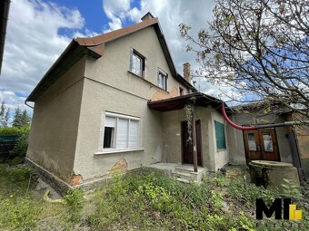 Prodej rodinného domu 4+1 o velikosti 135 m², pozemek 2123 m - 4