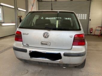 Volkswagen Golf IV 1.6i 77Kw Edition - Klima - 4
