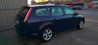 Ford focus facelift 1.6i 16v 74kw benzín Rok 2008 - 4