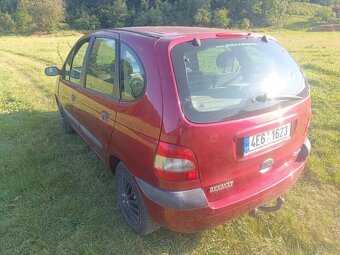 Renault scenic 1.4 - 4