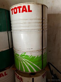 Naftové sudy 200 litrové 4x - 4