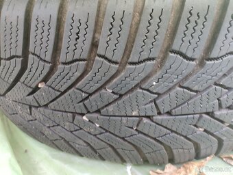 Kumho Wintercraft WP52 zimní pneu M+S 205/60 R16 96H - 4