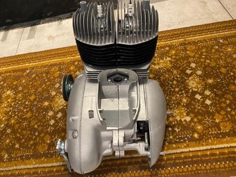 velorex 350 mechanika - kompletní motor po GO - 4