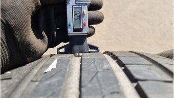 Letní pneu 245/40/19 Pirelli - 4