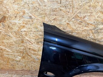 PRAVÝ PŘEDNÍ BLATNÍK JAGUAR S-TYPE - 4