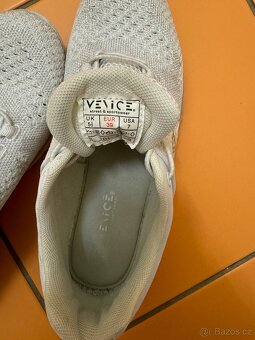 Dámské lehké tenisky na šňůrku vel. 39 - 4