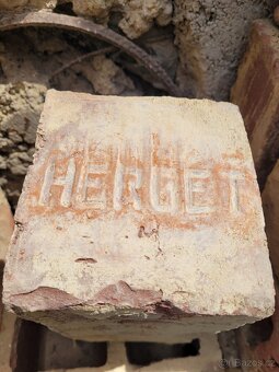 Prodám staré duté cihly HERGET - 4