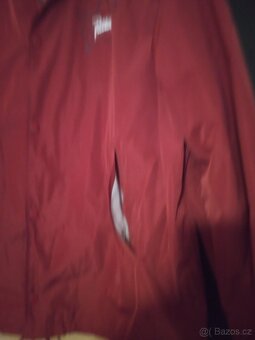 Bunda Converse vel.2xl cena 500,-Kč - 4