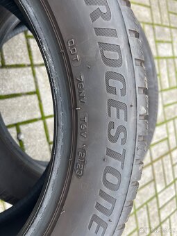 Prodám 235/50/19 zimni - 4