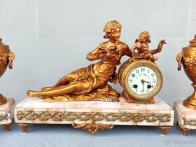 TOP nádherné starožitné mechanické figurální hodiny se sloup - 4